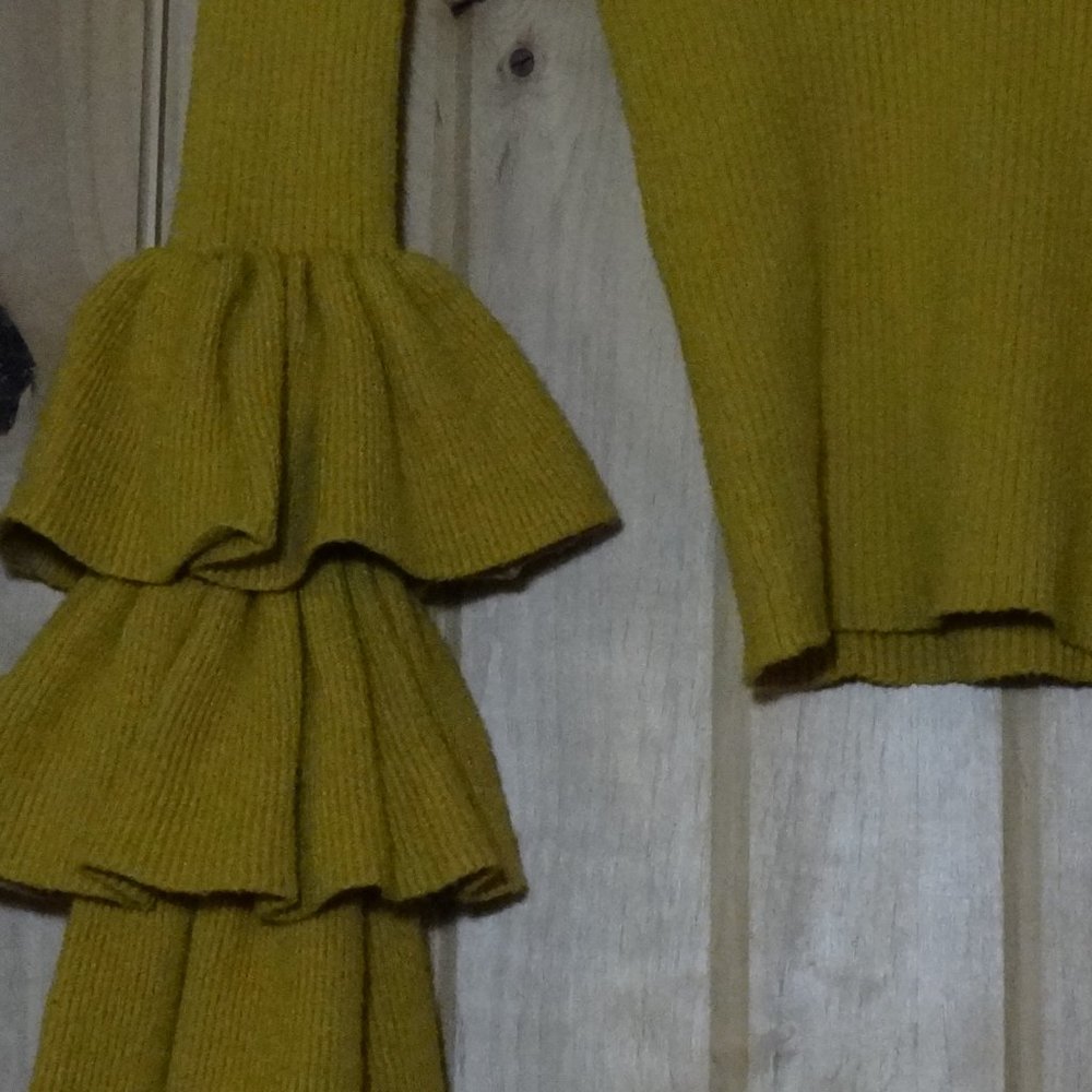 Fringe Cropped Sweater